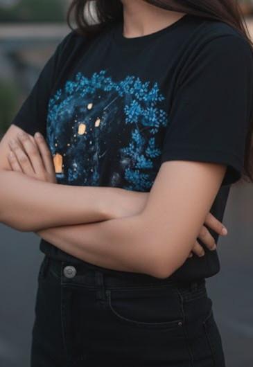 T-shirt Hand Painted - Wear The Night